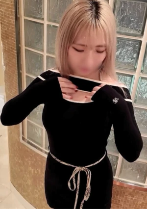 【密着巨乳】 距離ゼロの胸圧。艶肌と谷間に包まれる瞬間、理性が吹き飛んだ。