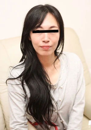 奥さん、今はいてる下着を買い取らせて下さい！~ デキ婚ママのシミつきパンティー~