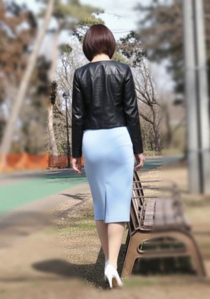 【子持ち】 【童貞キラー】夫婦仲良し毎日中出しセックスなのに「養育費」を言い訳にAV応募したド変態ma.maが高速ピストンで潮吹き絶頂！お腹に大量ザーメンぶっかけ...