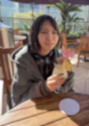 【初・無】 「ﾊﾟﾊﾟごめん…」金欠でやむを得ず出演のハーフ美女。ｸｰﾙな性格かと思えば喘ぎは甘々♡潮吹き中出しで黒歴史確定で親泣かせ