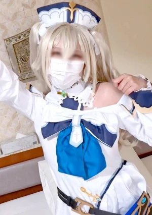 [Uncensored] Everyone's Idol, A Super Cute Bar Girl, Gets A Massive Creampie! This Slutty Cosplayer's Erotic Hip Movements And Blowjob Are The Best In This Amateur Video!