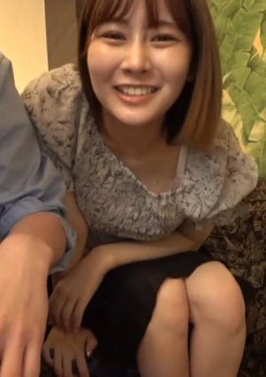 [Mei-chan X Individual Shooting] If It's A Paipan, Squirting Is A Must Maybe Because She's A Cheating Girl, The Condition Of Her Pussy Was Unbearable And Amazing