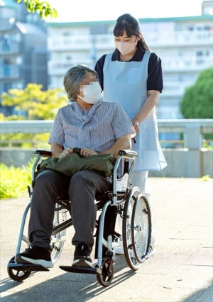 [Big-breasted Caregiver] Gentle And Serious H-cup Caregiver, Intense Oil-soaked Creampie