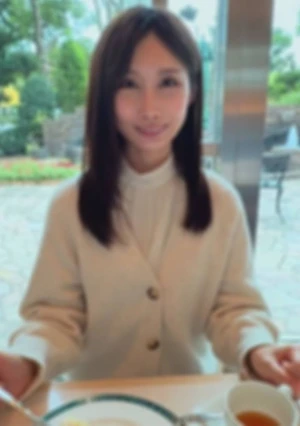 上品な美人奥様、 実は旦那とハメ撮りするのが趣味。他の人にもハメ撮りされてみたいということで旦那も了承の上、中出しハメ撮り。