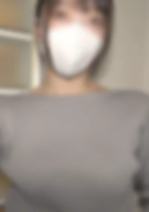 【無・完全素人・生中出し】 長身でスレンダーな可愛いOLさん。クールな表情でも、まんこはヌルヌル。おじさんの舐めと太チンでみるみるHな顔になります！ツルツルまんこにドクドク生中出しです