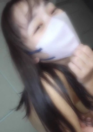 【無】 【中出し】経験人数が少なく彼氏に一途な美女をNTR。彼ちんより気持ち良くなっちゃう濡れまんこに中出し。水着の日焼け跡がシコい。