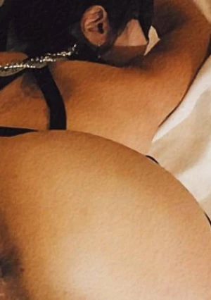 無 Ｍのキツマンの日本人美女まいちゃんが初めて巨根黒人のデカマラにまんこをストレッチされました！