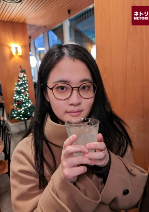 経理部の巨乳地味めがね(人妻)と仕事終わりに不倫デートからのサクッとホテルに行って生中出ししてきた