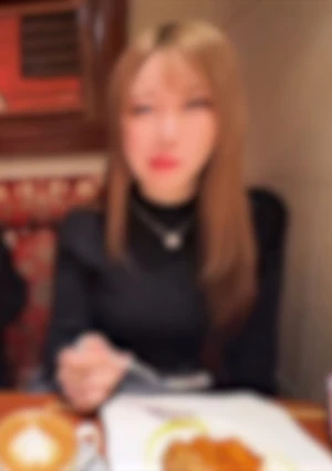 [Two Beauties] A Miraculous Harem Threesome With Two Stunningly Beautiful Women. Unable To Withstand The Lesbian Licking And Intense Attack, He Ejaculates A Total Of Four Times With Double Cumshots.