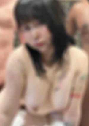 Jカップ爆乳美女初撮り、黒人×白人の極太チンポ2本で激ハメ、汗だくハードコア3Pで2連続生中出し【海外版】