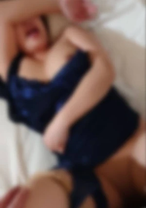 【個撮】 むちむち爆女が寝ている間にオカしまくり...