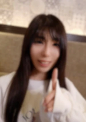 【初撮り】 経験人数1人の激レアさん、ハメ撮りしちゃいました。大人しそうな見た目なのにドMは反則です。イラマに中イキ潮吹きしちゃう変態でした。