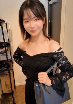 超美人ハーフキャバ嬢と連続潮吹きスプラッシュ。 バチボコピストンで昇天後の大量中出し