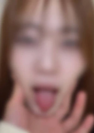 【無】 【中出し】アイドルを目指す***の美女は美乳でデカ乳輪！いっぱいキスして、最後に初めての中出し。背徳感が癖になりそう。