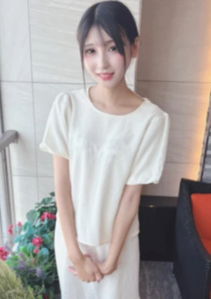 19歳の可憐な色白の華奢な美●女！ 儚い見た目とは裏腹に隠し切れない敏感なカラダ。セックスの魔法でオトナの女へ変貌を遂げる！