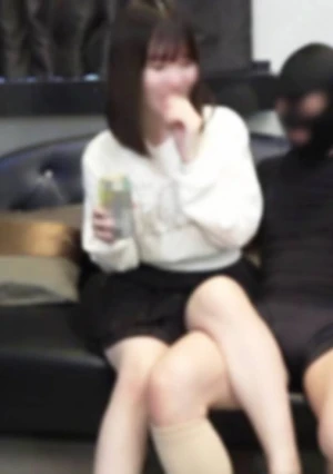 【初撮り/２発射】 このこヤバイ！めちゃくちゃ可愛いのに性欲モンスター の色白美裸体の美女とのＳＥＸバトルが開幕。カメラマンも我慢できずに即勃起。参戦するも秒速で大量射精させに尽くしてくれる。