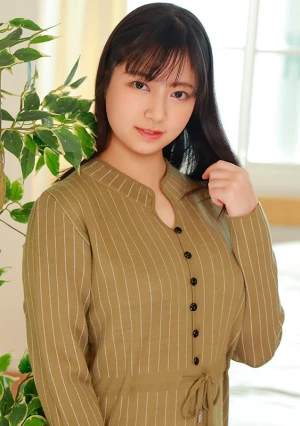 超美乳Hカップの新人にはじめて中出し体験