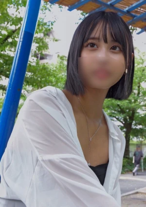 8頭身スーパーモデル　男の人は苦手。でも、寂しさを埋めてほしい。