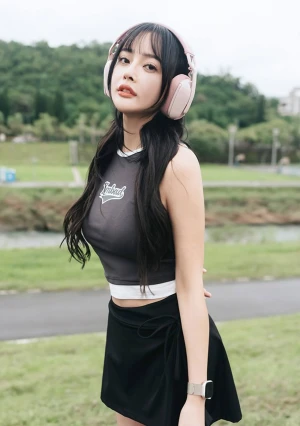 可愛すぎて取材殺到のランニング女子 Calvin Kleinを汗と愛液でぐっしょり染め上げ…汗だく濃厚に玩具と巨根でイカされまくる！