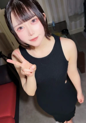 色白美乳神ボディなひまりちゃん19歳　 アイドル以上の可愛さ！夢は小学校の先生　 夢のための学費が払えなく出演決意 　 彼氏君が仕事中に生交尾で中イキ♡ 濃厚精液を中出ししちゃいました！