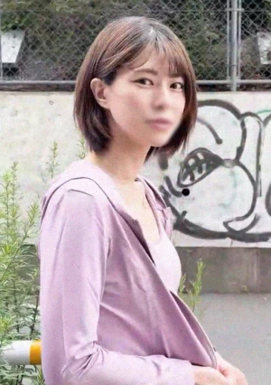 バイリンガル美容部員。鍛え上げたbodyで甘さド誘惑、おマン㋙がっつりホールドで射精管理。白目アへ顔.痙攣イキまくる体に奥まで大量ドクドク精液爆発！