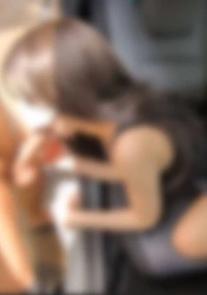旦那バレしたスレンダー美人人妻【夏を満喫その②】某施設の駐車場で中出し編