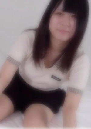 [Cum Inside] This Perverted Girl Had Her First Time Way Too Early. Her Masochistic Tendencies Were In Full Force, And She Came Over And Over Again. Her Hairy Pussy And Big, Dirty Ass Were So Vulgar That I Came Inside Her. She Even Made A Peace Sign After Being Cummed Inside