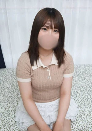 【初撮り】卒◯したて！現1.8歳の白肌未経験♡未_.成_.熟_.生えかけのピンクマンコの中に初老オジサンのチンポ生挿入！10だいの締まりに我慢できず濃厚ザーメンを膣奥にドピュらせて大量種付け♡