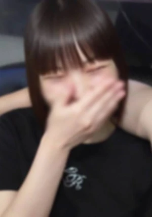 【初撮り】経験少ない１９歳音大生。低身長だけど背伸びしたいお年頃。年上オトコの固いチンポでわ.かいカラダを開拓ＳＥＸ。