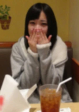 【廃版】地上に舞い降りた圧倒的天使。18歳なりたて極上清純派の美女と独占してラブラブデート！
