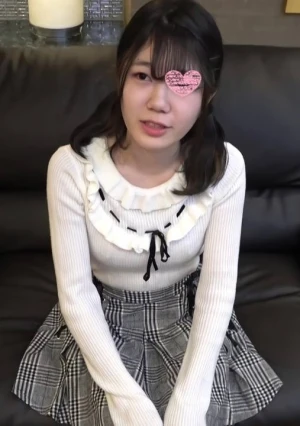 18歳の無垢な美女。未経験な純情マンコにたっぷりと汚れた精子をぶち込みました。