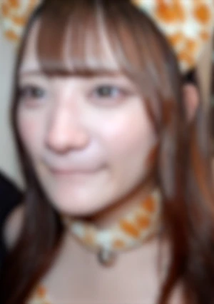 A Super Petite 142cm Tall Maid Cafe Girl. She Reluctantly Agreed To Be Filmed, So I Gave Her Plenty Of Half-in, Half-outside Ejaculation.