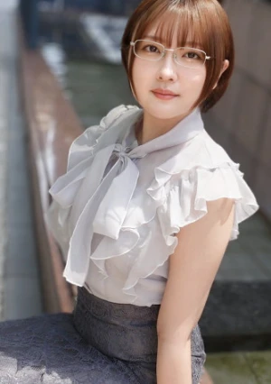 あの日見た妄想を現実に・・・！クールでエロい受付メガネ女子！エロ下着から覗くデカ尻は必見！ 【初撮り】ネットでAV応募→AV体験撮影 2638