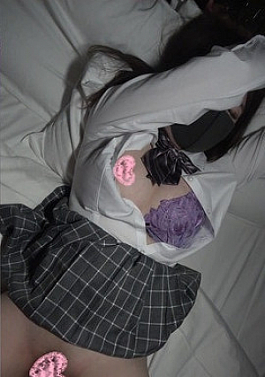 【実録投稿！】高額報酬と引き換えにオヤジの中出し！ リアルな●交ムービー！！