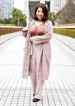 【個人】Gカップ美人妻３５歳、ホテルでオイルまみれにされ一回り以上下の青年にイカされまくるハメ撮りセックス【初回特別価格】