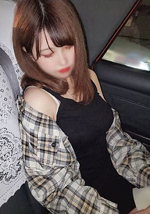 24まで980【無】色白美乳で感度良好な後輩。○わせて部屋に連れ込み、生膣に射精して子宮に直撃ハットトリック。