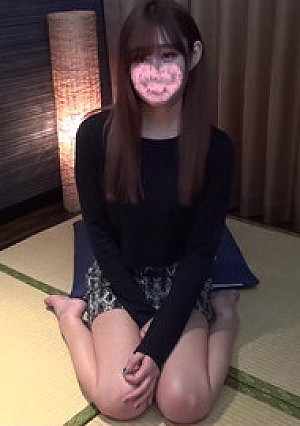 華やかな職業の女性の見られてはいけない姿。初撮りSEXを中出しで。