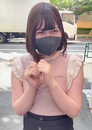 独占販売 2本のおまけ動画あり 【FHD高画質/無】笑顔が素敵なイマドキ娘を自宅に連れ込みSEX！ブラジャーに納まりきらない超絶巨乳を堪能した後に大量中出し！！※顔出しレビュー特典あり