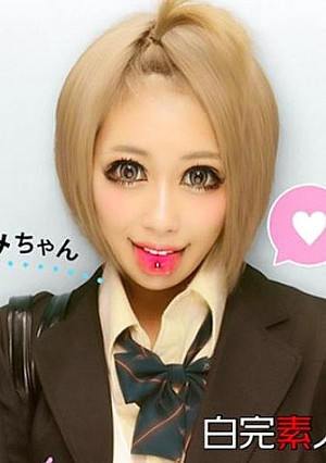 エロ可愛い色黒タトゥーギャルと目隠し乱交