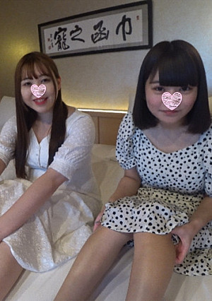 【個人撮影】♀３０２女子大生ゆ◯ちゃん１８歳・♀３２０女子大生◯ずちゃん２０歳１回目（３Ｐ）　親友同士が露天風呂で露出レズプレイ＋孕ませ種付け中出し大乱交！