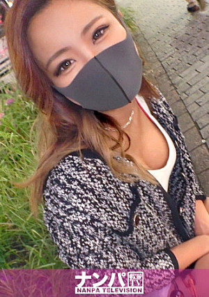 マジ軟派、初撮。 1742 ゴテゴテのネイルに焼けた肌のTHE・黒ギャル！お酒のノリでボディタッチしても嫌がらないので…。従順なフェラに可愛らしい喘ぎ声…このギャップこそギャルSEXの醍醐味！