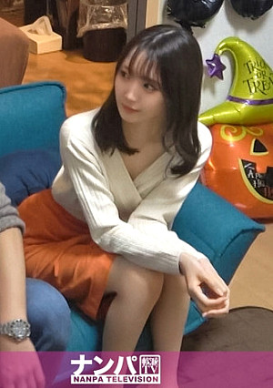 百戦錬磨のナンパ師のヤリ部屋で、連れ込みSEX隠し撮り 230 家に連れ込んだ色白スレンダー美少女を口説いてSEX！その一部始終を隠しカメラで盗撮！ご奉仕大好きな彼女はことあるごとにチ●ポを舐めたがり…