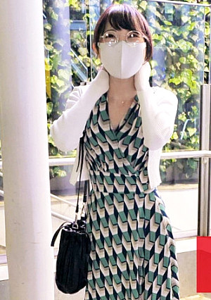 【メガネ美女】【淫猥な女教師】りくちゃん参上！生徒の鏡である教師の応募理由は『オナニーでは足りなくなって…♪』ひとりエッチでもう我慢の限界！そろそろ、ザーメンのニオイや味を思い出したい！？【精子ソムリエ】生徒に言えない不純異性交遊で夜の授業開始♪マ●コを掻き回され絶頂しまくり！大好きな中イキ超絶3Pセックス絶対に見逃すな！！