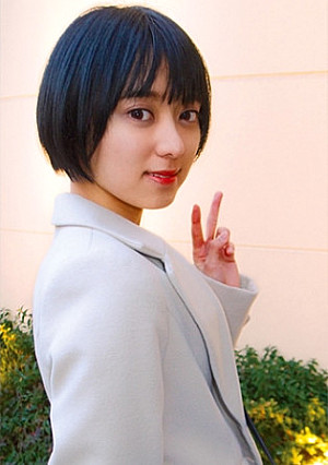 ショートカットのスレンダーJD！他人のオナニー相談にうっかり欲情しちゃった！