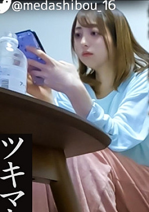 【駅構内で好みのミニスカ&美脚のJ●ちゃんを見つけた！さっそく追跡】電車に乗ったので背後について痴●、中出し。電車を降りてからも尾行して自宅を確定、盗撮。後日侵入し、睡眠姦にて中出し及び顔面に発射【パンチラ盗撮/電車痴●/自宅侵入/睡眠姦】