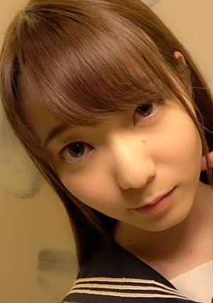 【ろり×ちっぱい】背徳感が最高！ただのサポのつもりだった清楚系スレンダー娘が、おじさんちんぽに酔いしれて勝手に中出しされる！ 雨宮もな