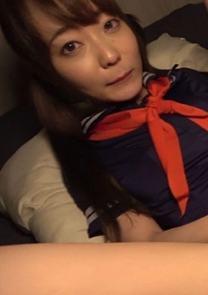 ちっぱい好きには必見のろりんこ体型！水着の上からでもわかる乳首の膨らみと股間のタテ筋に興奮が抑えられません！ 雨宮もな
