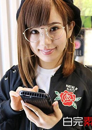 【流出】ハーフ美女のプライベート3P動画