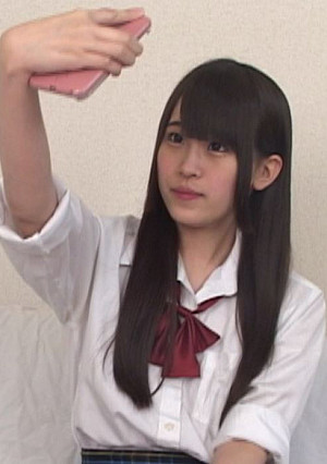 巨大尺チンポ・ザーメン【純白挿入】薄毛で華奢なAカップ娘の奥までズッポリ！