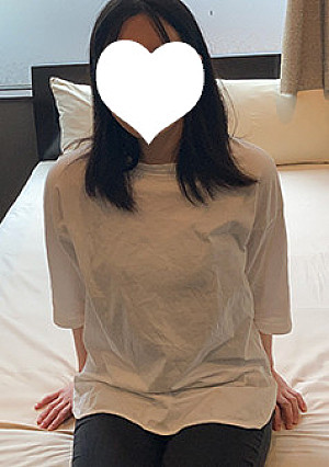 ゆうの18歳・生・顔射。夏のキラメキ！黒髪地味カワ部活少女に2回顔射！競泳水着が映える！マ●コにイエロー流し込む大傑作！【町田足土の絶対素人・B面コレクション】（086）